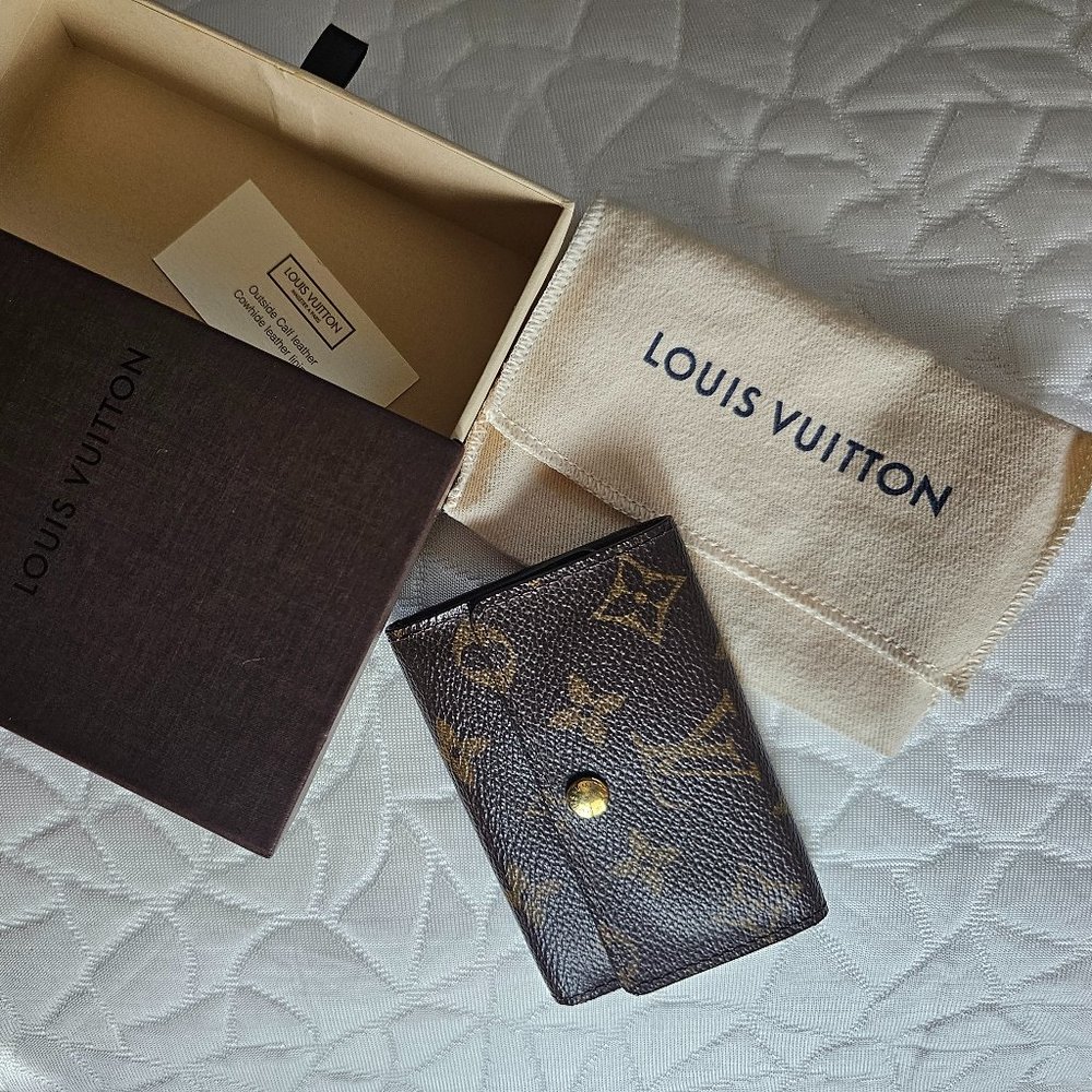 Louis Vuitton 6 Key Holder